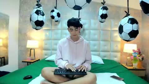 DOMINIC  online show from 06.13.26