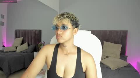 Snapshot of dominick_joness chatting on 01.19.25 Dominick online show from 01.19.25
