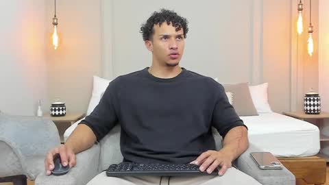 Dominick Star online show from 02.07.25