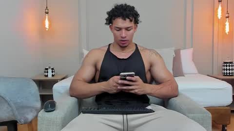 Dominick Star online show from 02.11.25