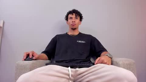 Dominick Star online show from 09.09.25