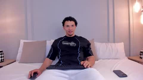 Dominick Star online show from 12.19.25