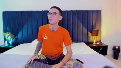 Snapshot of dominik_thompson777 chatting on 09.20.25 dominik_thompson777 online show from 09.20.25