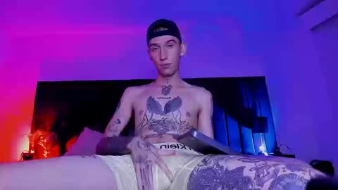 Snapshot of dominik_thompson777 chatting on 09.23.25 dominik_thompson777 online show from 09.23.25