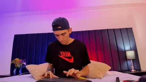 Snapshot of dominik_thompson777 chatting on 10.07.25 dominik_thompson777 online show from 10.07.25