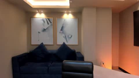 Snapshot of dominiquevega_ chatting on 03.08.25 Dominique online show from 03.08.25