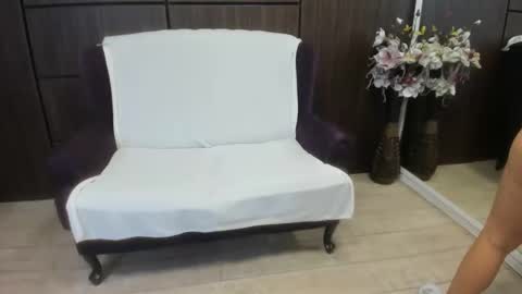 Dominna online show from 10.21.25