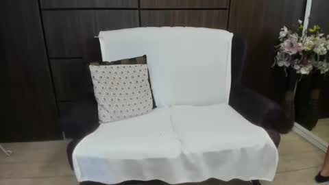 Dominna online show from 10.22.25