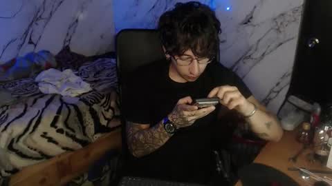 Snapshot of dominus_kane chatting on 01.18.26 dominus_kane online show from 01.18.26