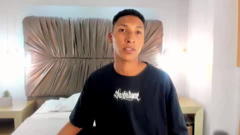 Snapshot of domminick18 chatting on 10.17.25 Domminick18 online show from 10.17.25