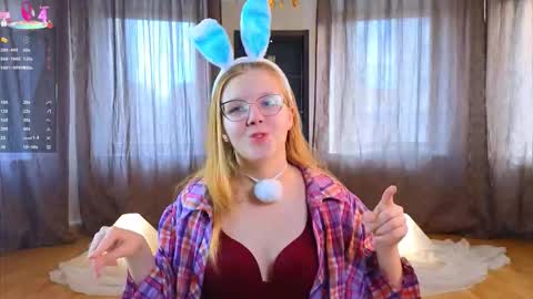 Snapshot of domoniqueepperley chatting on 10.25.25 Macy online show from 10.25.25