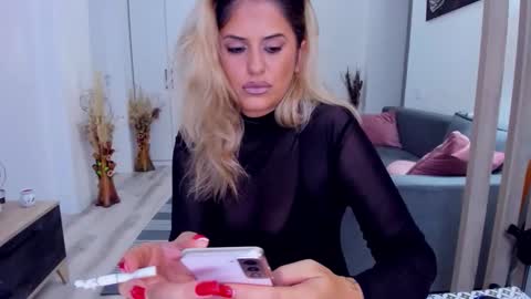 Tessa online show from 09.15.25