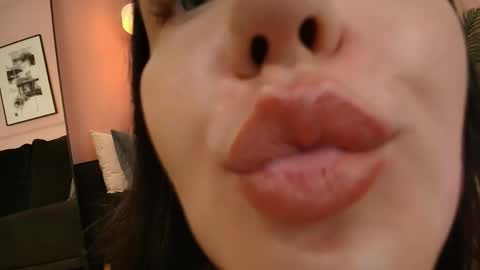 dona11a online show from 05.18.26
