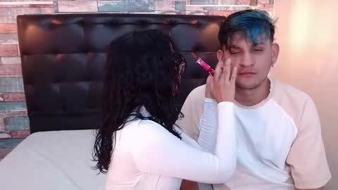 DONA Y CARL online show from 01.17.26