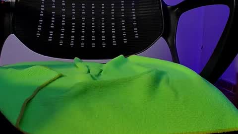 Snapshot of donathoo chatting on 01.31.25 Donat Independent Model online show from 01.31.25