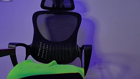 Snapshot of donathoo chatting on 03.03.25 Donat Independent Model online show from 03.03.25