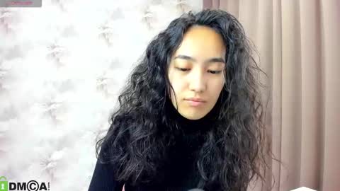 Aura online show from 10.02.25