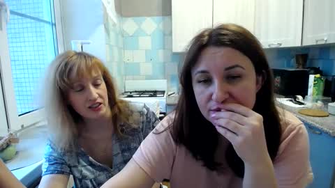 Snapshot of donnalimadonna chatting on 01.23.25 Tatiana 43 curvy sexy body and Joanna redhead 39 years online show from 01.23.25
