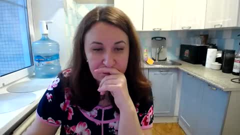 Snapshot of donnalimadonna chatting on 01.28.25 Tatiana 43 curvy sexy body and Joanna redhead 39 years online show from 01.28.25