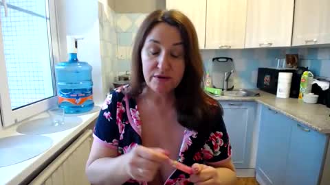 Snapshot of donnalimadonna chatting on 02.16.25 Tatiana 43 curvy sexy body and Joanna redhead 39 years online show from 02.16.25