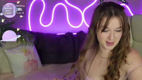 Snapshot of donnalust chatting on 10.31.25 DONNA online show from 10.31.25