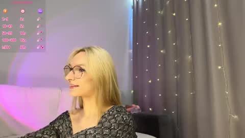 Snapshot of dontouchmyass chatting on 11.16.25 Ely online show from 11.16.25