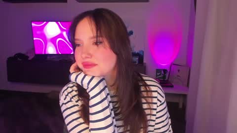 Dora Charmer online show from 05.23.26