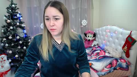 Snapshot of dorasuun chatting on 01.07.25 dorasuun online show from 01.07.25