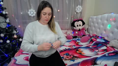 Snapshot of dorasuun chatting on 01.19.25 dorasuun online show from 01.19.25