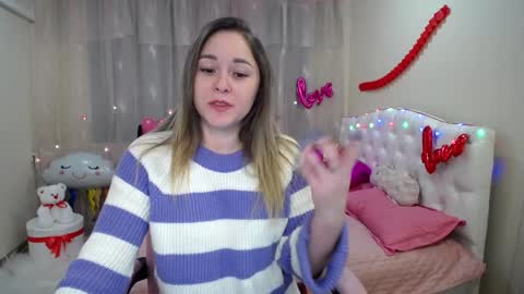 Snapshot of dorasuun chatting on 02.01.25 dorasuun online show from 02.01.25