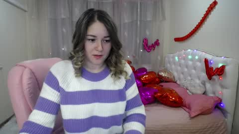 Snapshot of dorasuun chatting on 02.08.25 dorasuun online show from 02.08.25