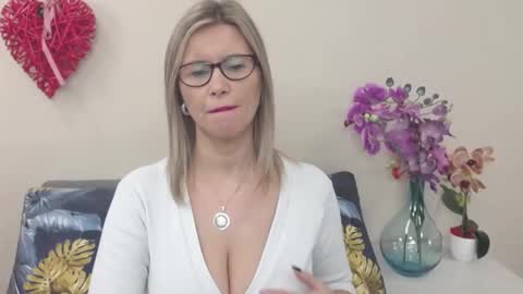 DoreenSexy online show from 01.20.25