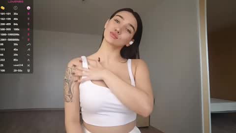 Jacqueline online show from 04.16.26