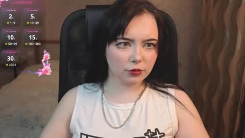 Snapshot of dori_chu chatting on 10.15.25 dori_chu online show from 10.15.25