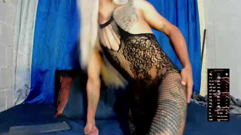 Nicolle online show from 10.08.25