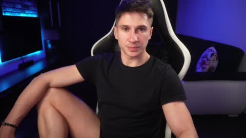 Dorian Reyes online show from 12.18.24