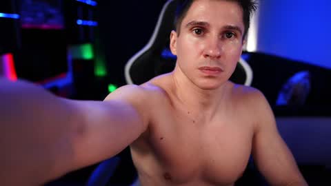 Dorian Reyes online show from 01.19.25