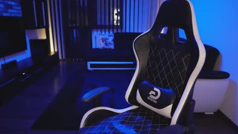 Dorian Reyes online show from 01.11.26