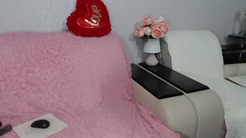 Snapshot of dorisbest chatting on 12.05.24 DorisBest online show from 12.05.24