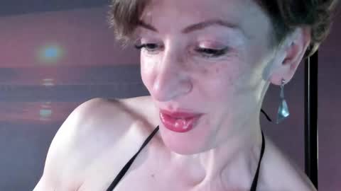 Dorothy Next stream on Monday at 3am-9am online show from 05.18.26