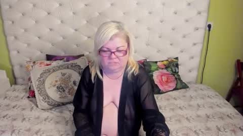 Dorra online show from 11.04.25