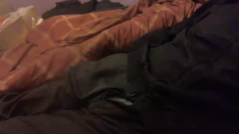 Hello  welcome to Slutsville  I am the Naked Chef  really  but you may call me Peter online show from 12.22.25