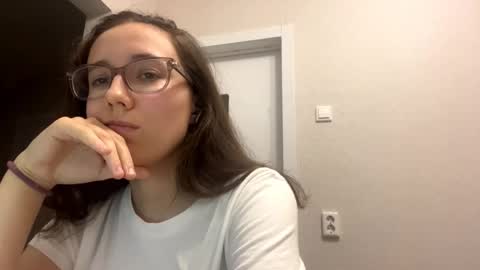 Nikki online show from 09.16.25