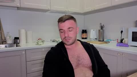 Snapshot of dosilasa chatting on 09.19.25 Sasha online show from 09.19.25