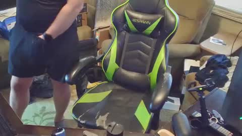 Snapshot of dotyoureyezez chatting on 02.04.25 DotYourEyezez online show from 02.04.25