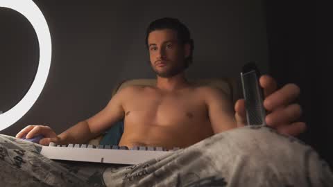 Keen online show from 03.11.25