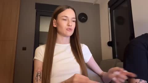 Snapshot of double_sun chatting on 09.17.25 Alice and Mark online show from 09.17.25