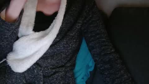 Douce Elsa online show from 12.05.24