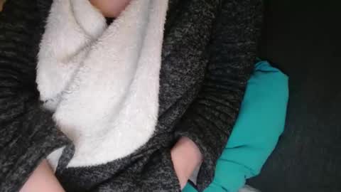 Douce Elsa online show from 01.19.25