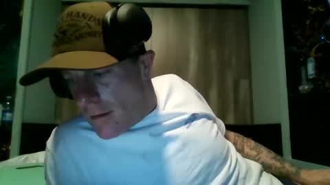 doucettej893 online show from 02.19.26
